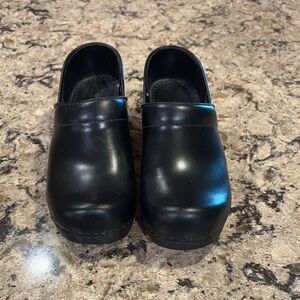 Sanita Classic Black Leather Footwear